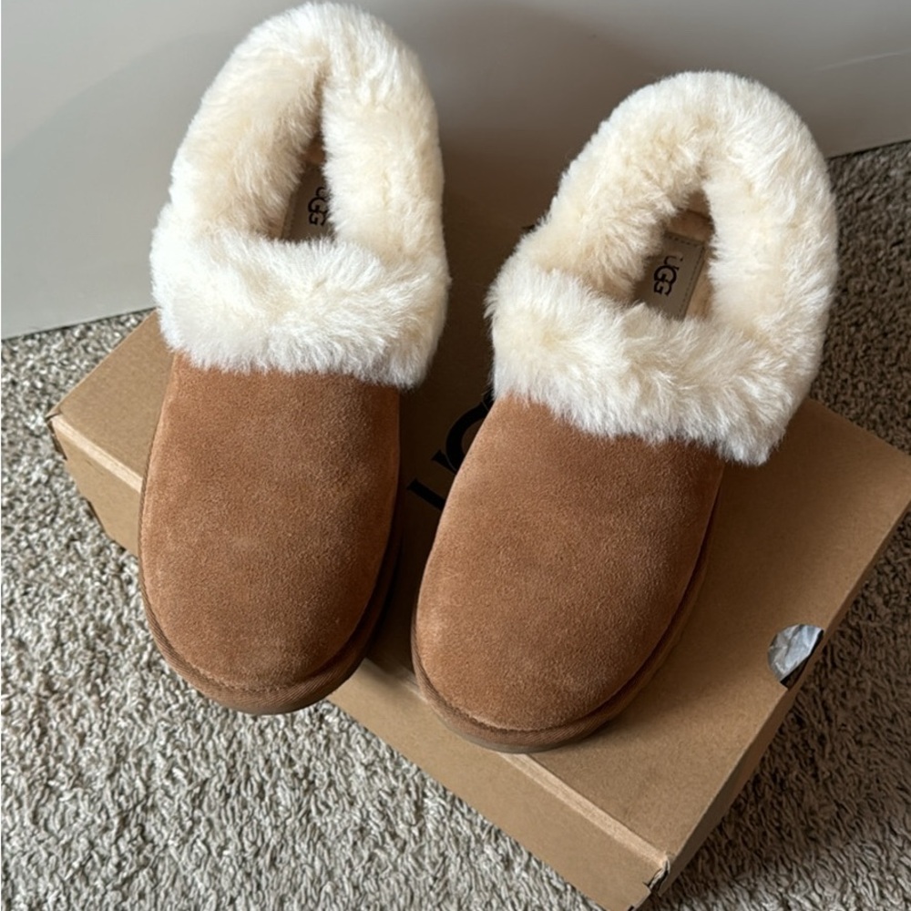 UGG Women's Brown Slippers with Cream Fur
